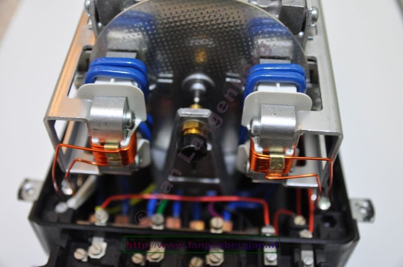 an old Siemens kWh meter / Drehstrohmzahler